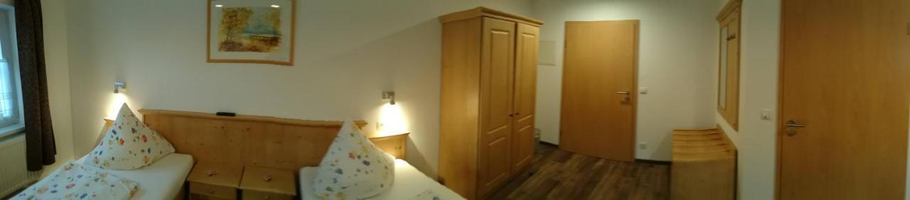 Muehldorfer Hof Hotel Altotting Bilik gambar